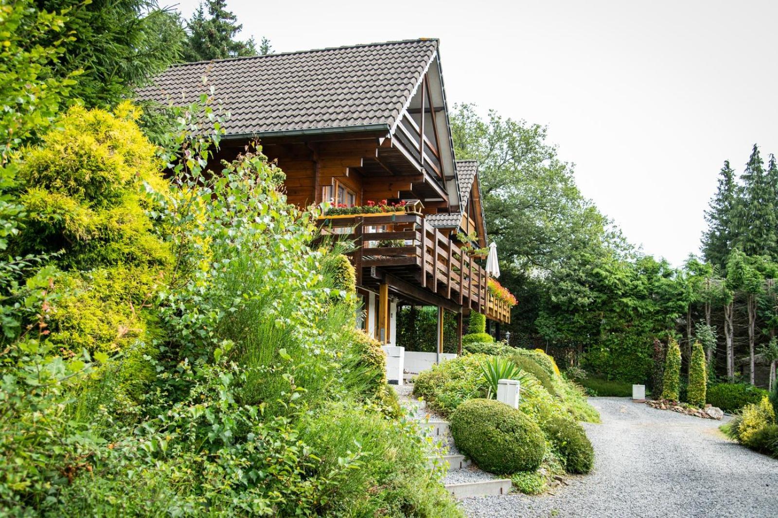 Ardenparks Petite Suisse Hotel Dochamps Exterior photo