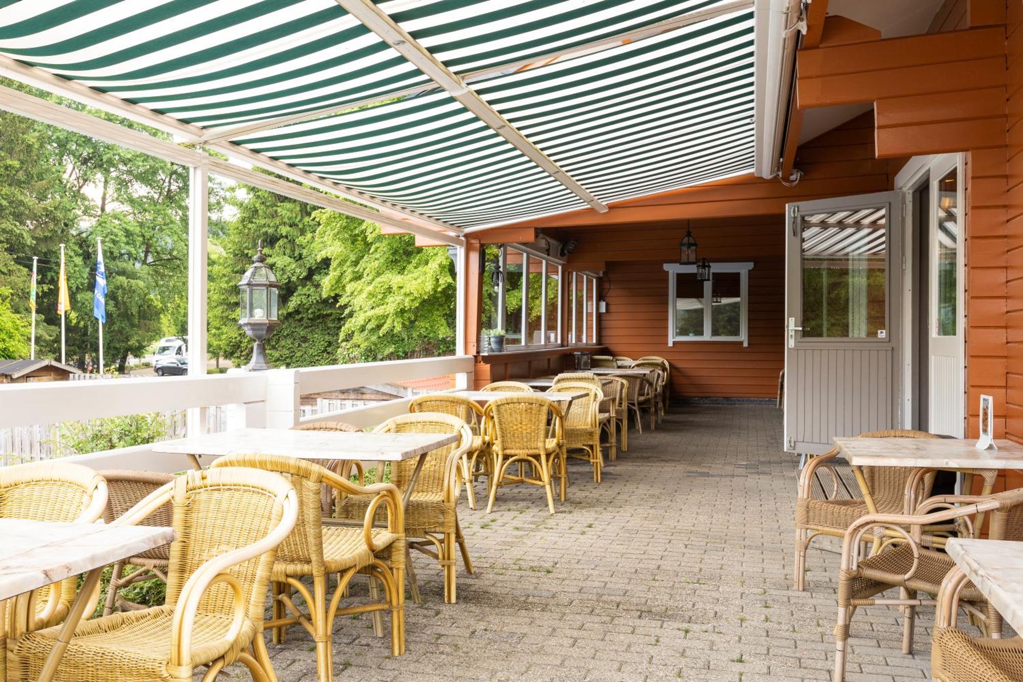 Ardenparks Petite Suisse Hotel Dochamps Exterior photo