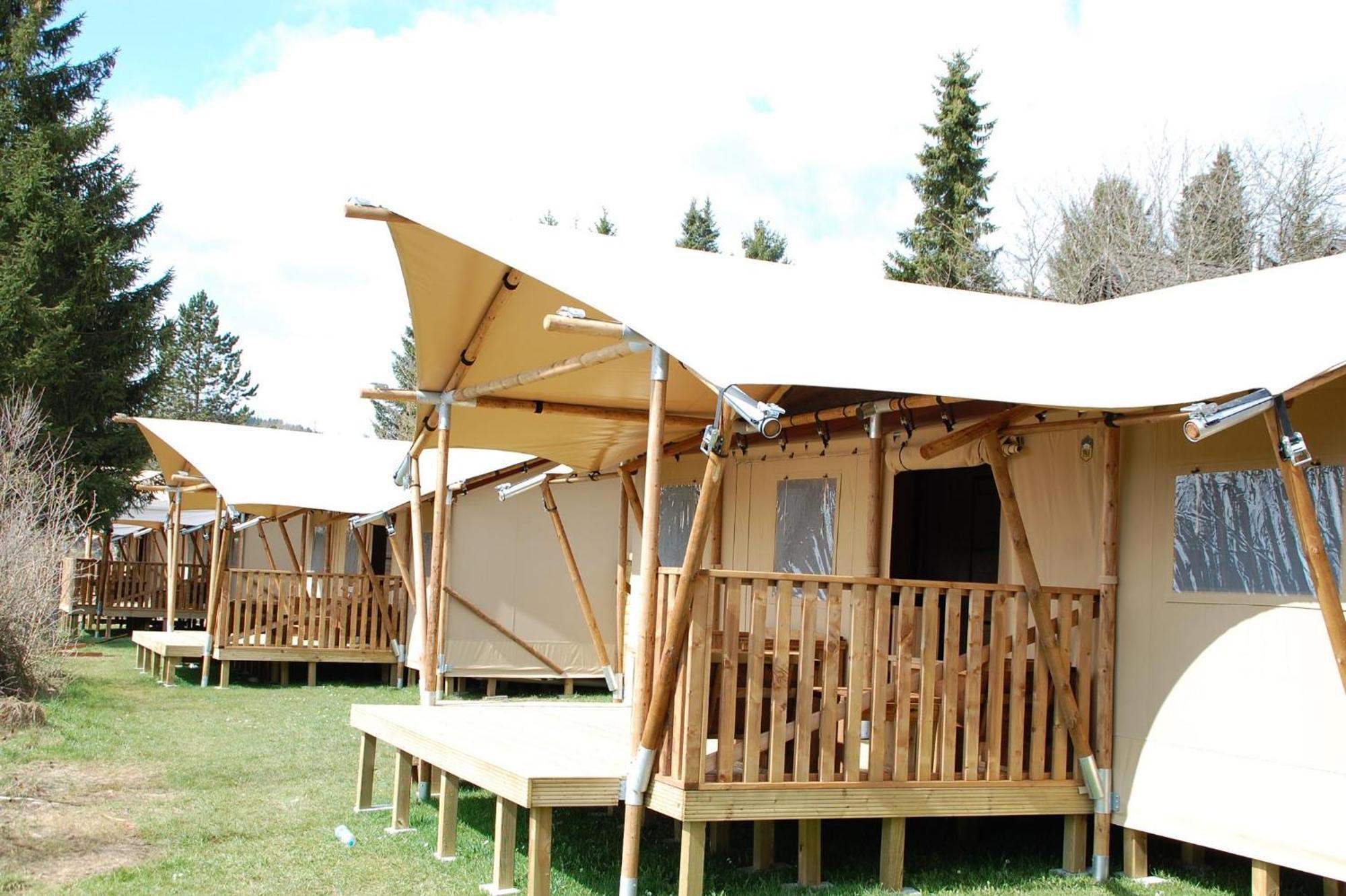 Ardenparks Petite Suisse Hotel Dochamps Exterior photo